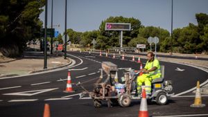 Abierta al tráfico la primera turbo rotonda de Zaragoza.