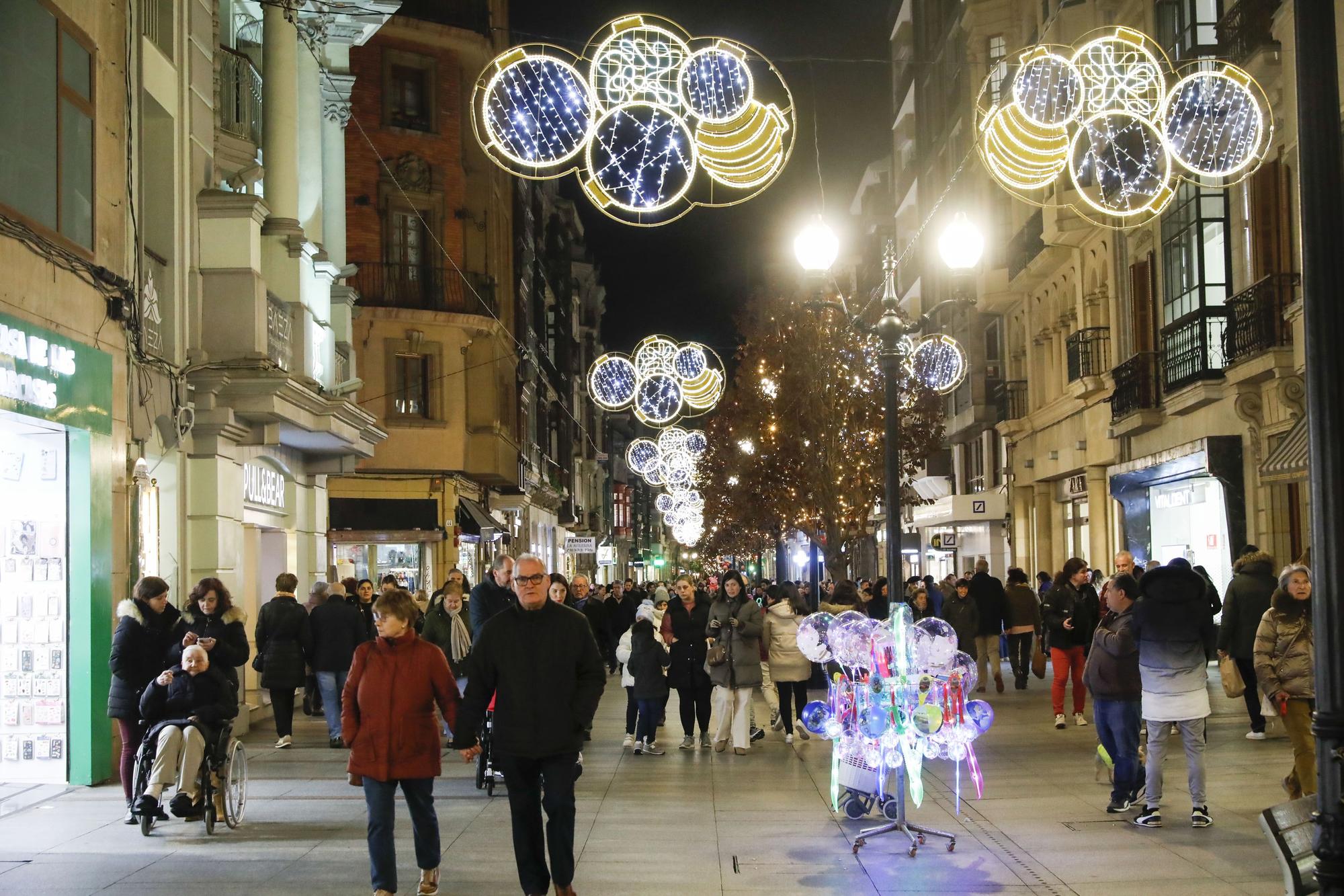 Encendido de las luces navideñas en Gijón