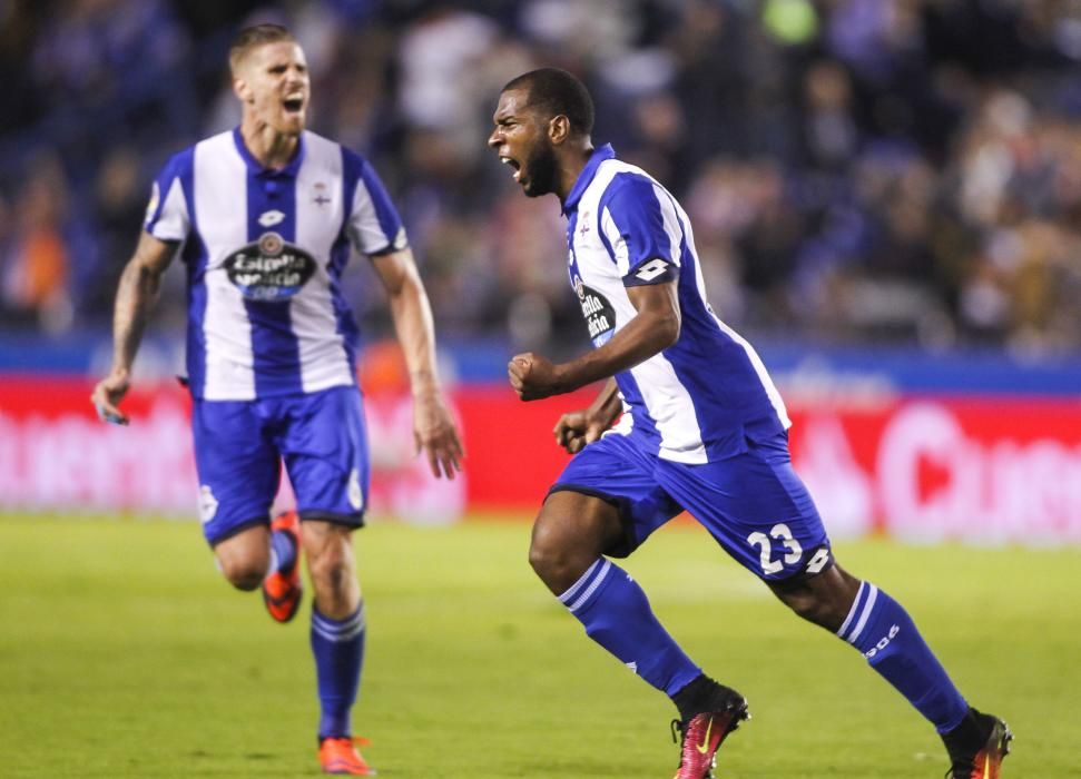 Babel y Riazor explotan con su gol