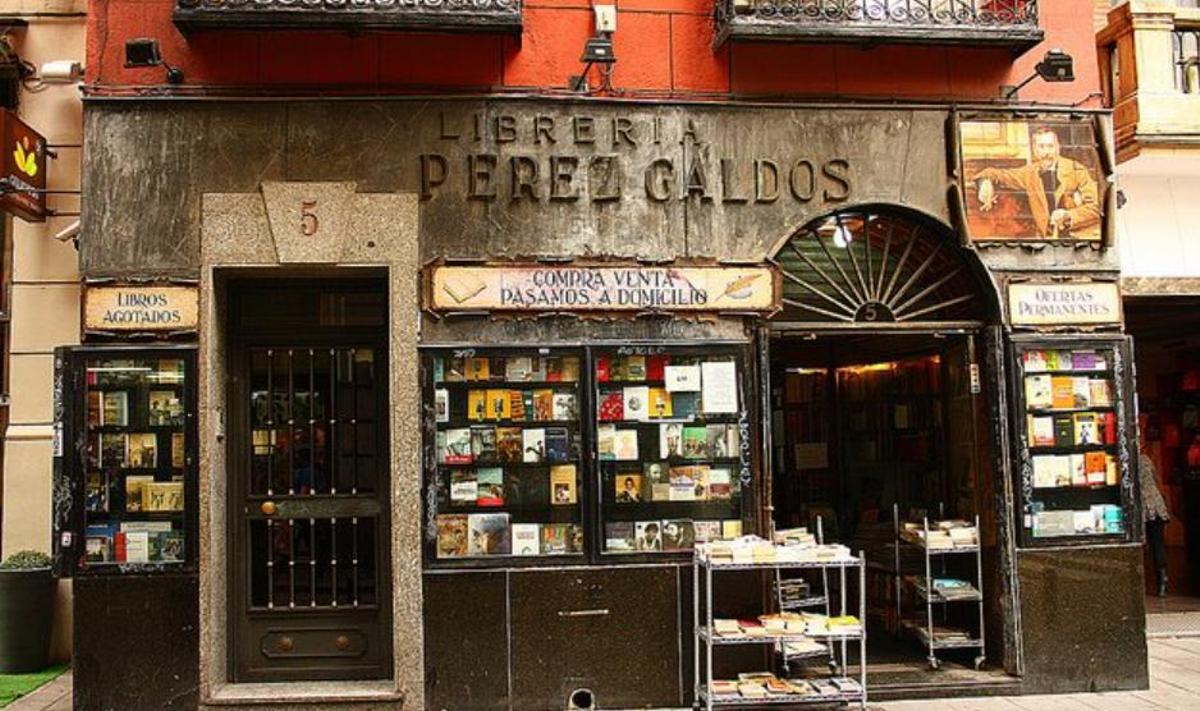 Imagen de la fachada de la Librería Benito Pérez Galdós.