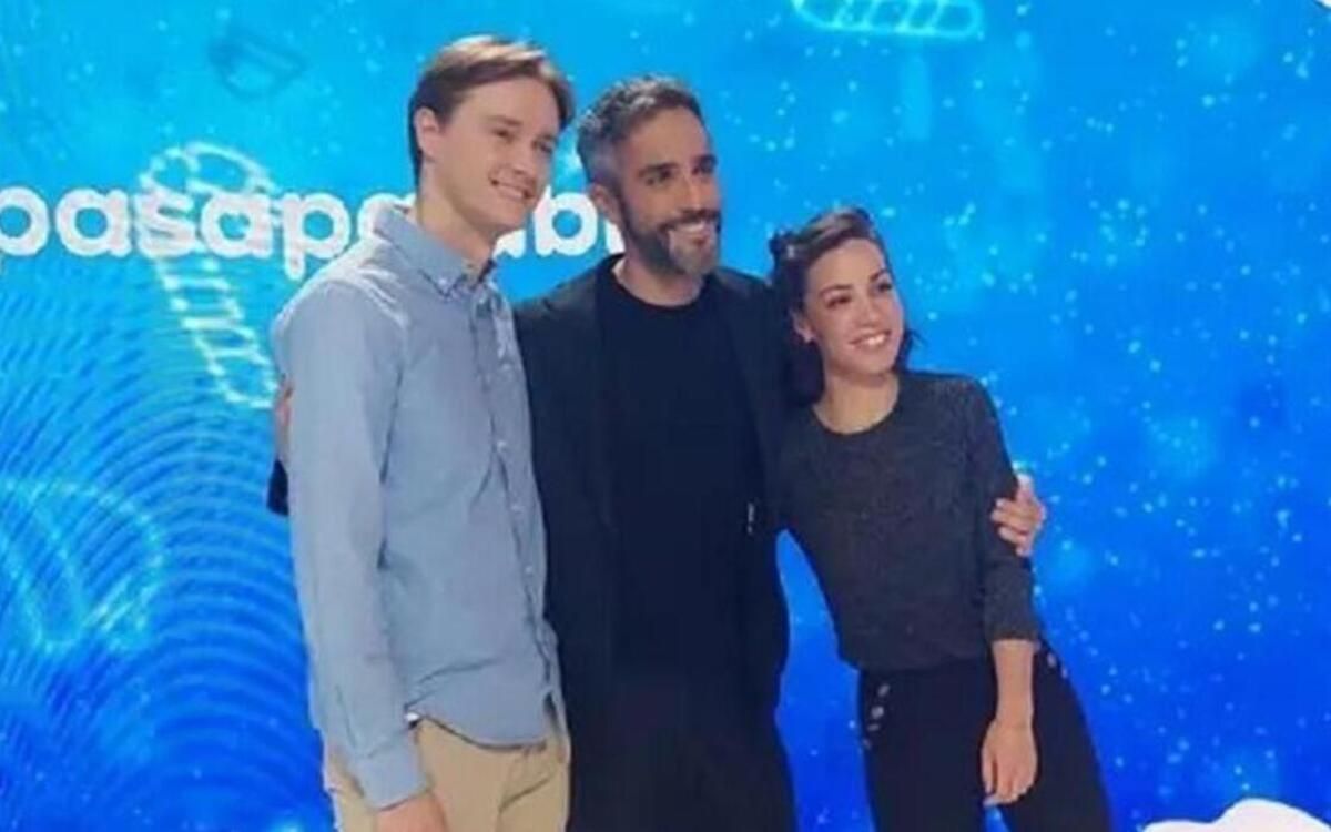 RELACIÓN MANU Y ROSA EN PASAPALABRA | Roberto Leal confirma su felicidad:  "Están muy contentos"