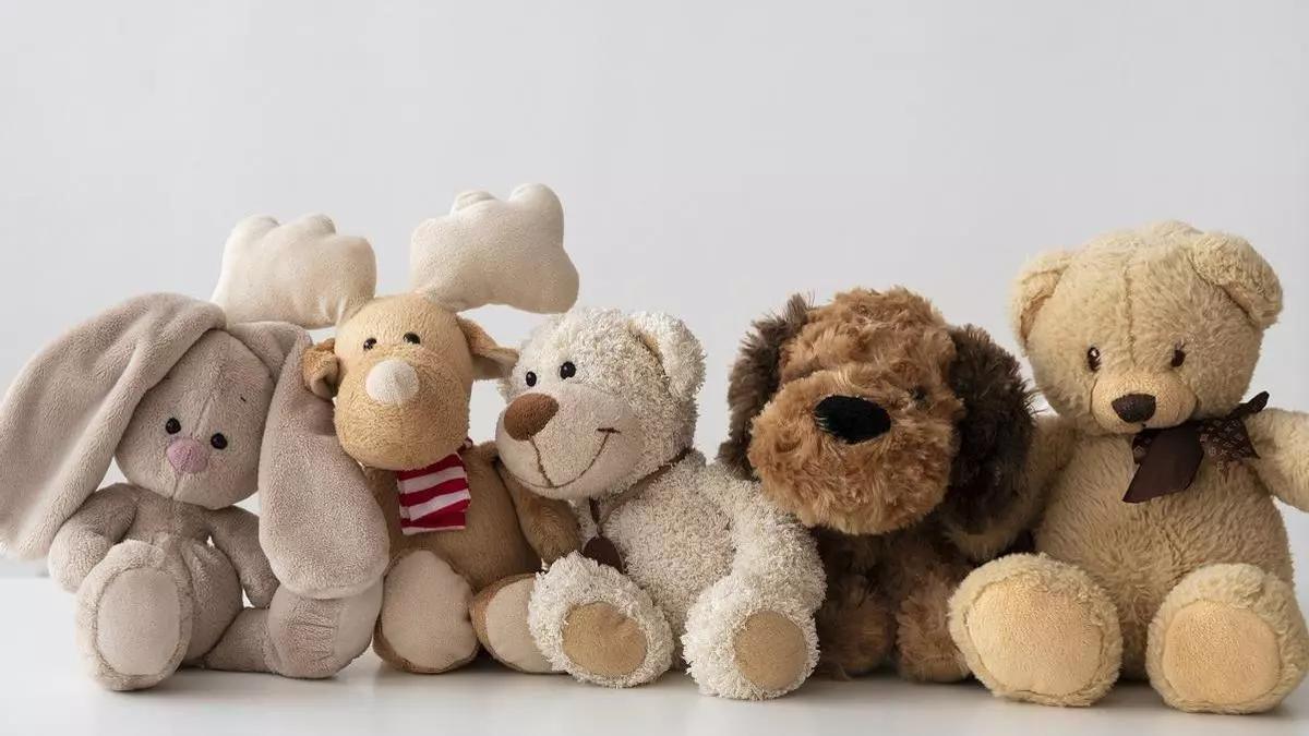Retirado un peluche con IA: mantenía conversaciones sobre sexo