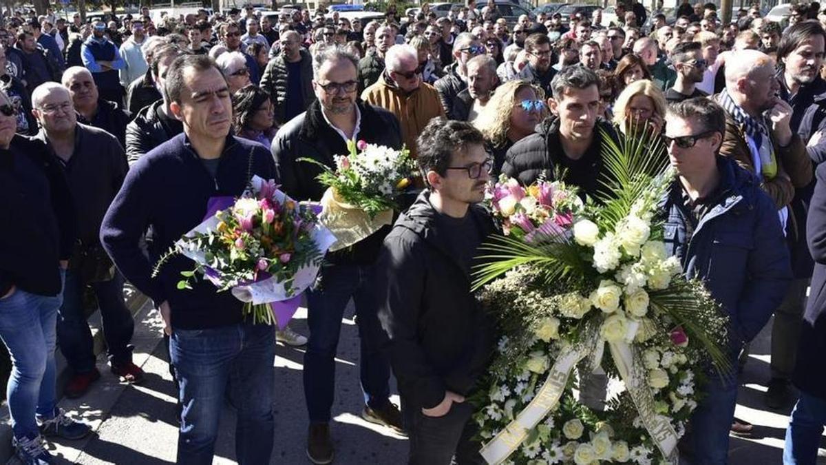 Homenaje en Suria a los geólogos fallecidos, este viernes.