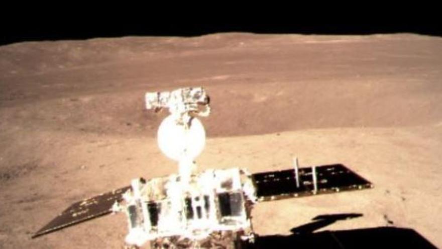 El rover chino en la cara oculta lunar acumula 565 metros recorridos.