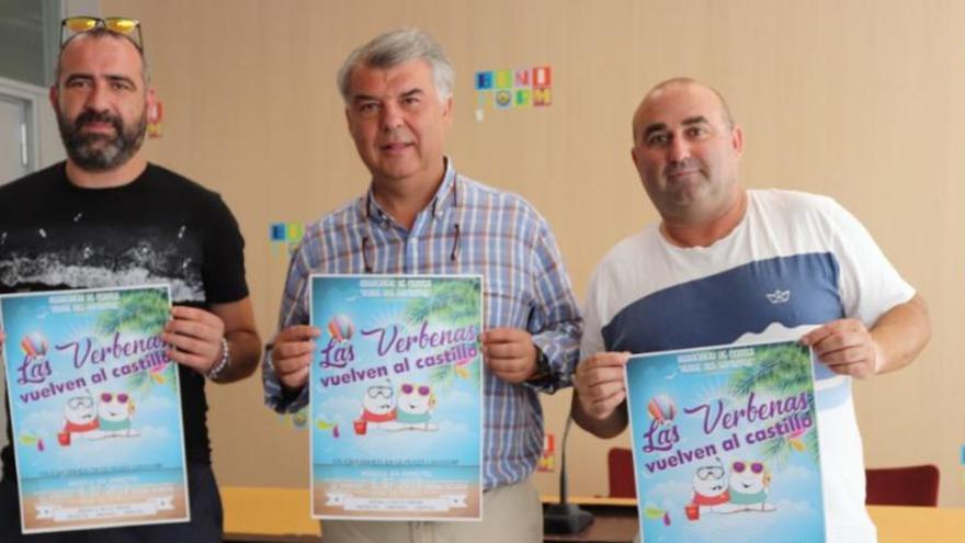 El edil de Fiestas, flanqueado por los representantes de la Associació de Penyes, en la presentación de esta verbena