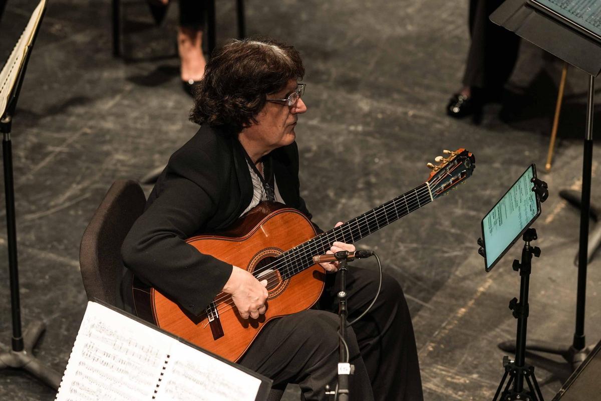 Juan Manuel Cañizares y la Orquesta de Córdoba reinventan a Falla desde la guitarra flamenca