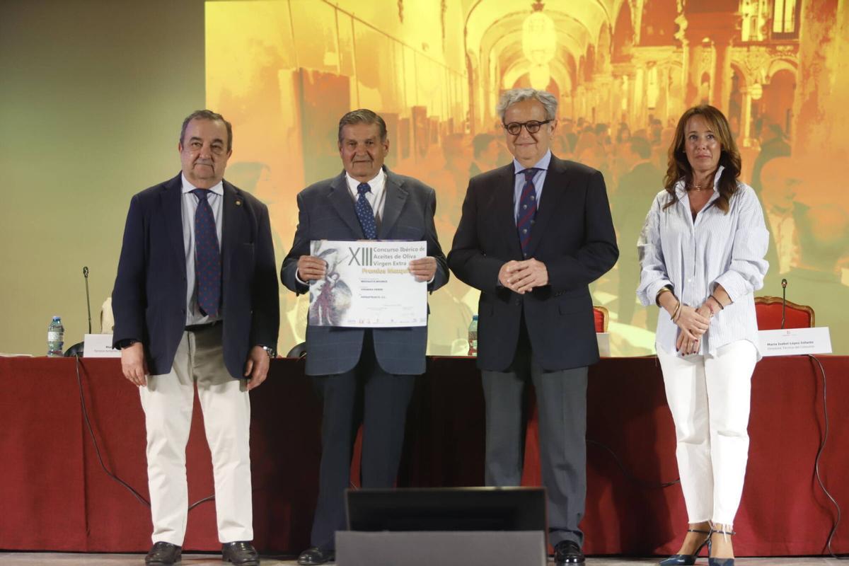 Dos aceites de la Subbética se alzan en el Concurso Ibérico de los Premios Mezquita