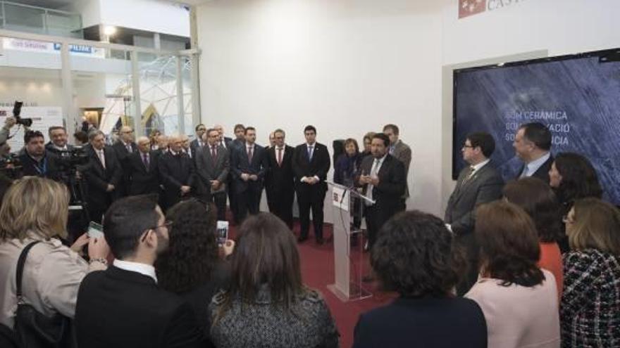 El presidente de la diputación, Moliner, con empresarios.