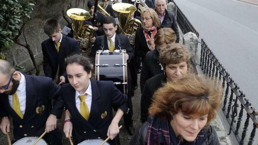 Integrantes de la Banda Municipal de Música de Meaño. // Iñaki Abella