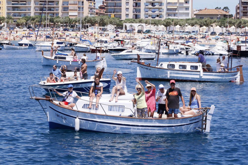 Processó marinera en honor a la Verge del Carme a Palamós