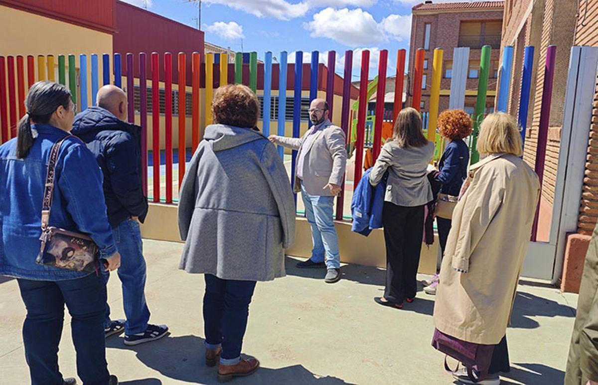 Visita de la diputada Charo López y el alcade Sergio Ortiz, entre otras autoridades. | SERVICIO ESPECIAL