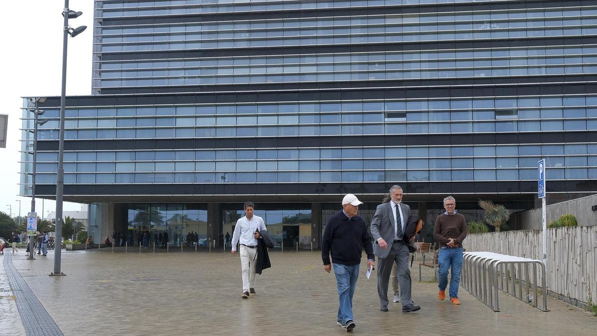 Entrada al edificio de la Ciudad de La Justicia de Las Palmas de Gran Canaria