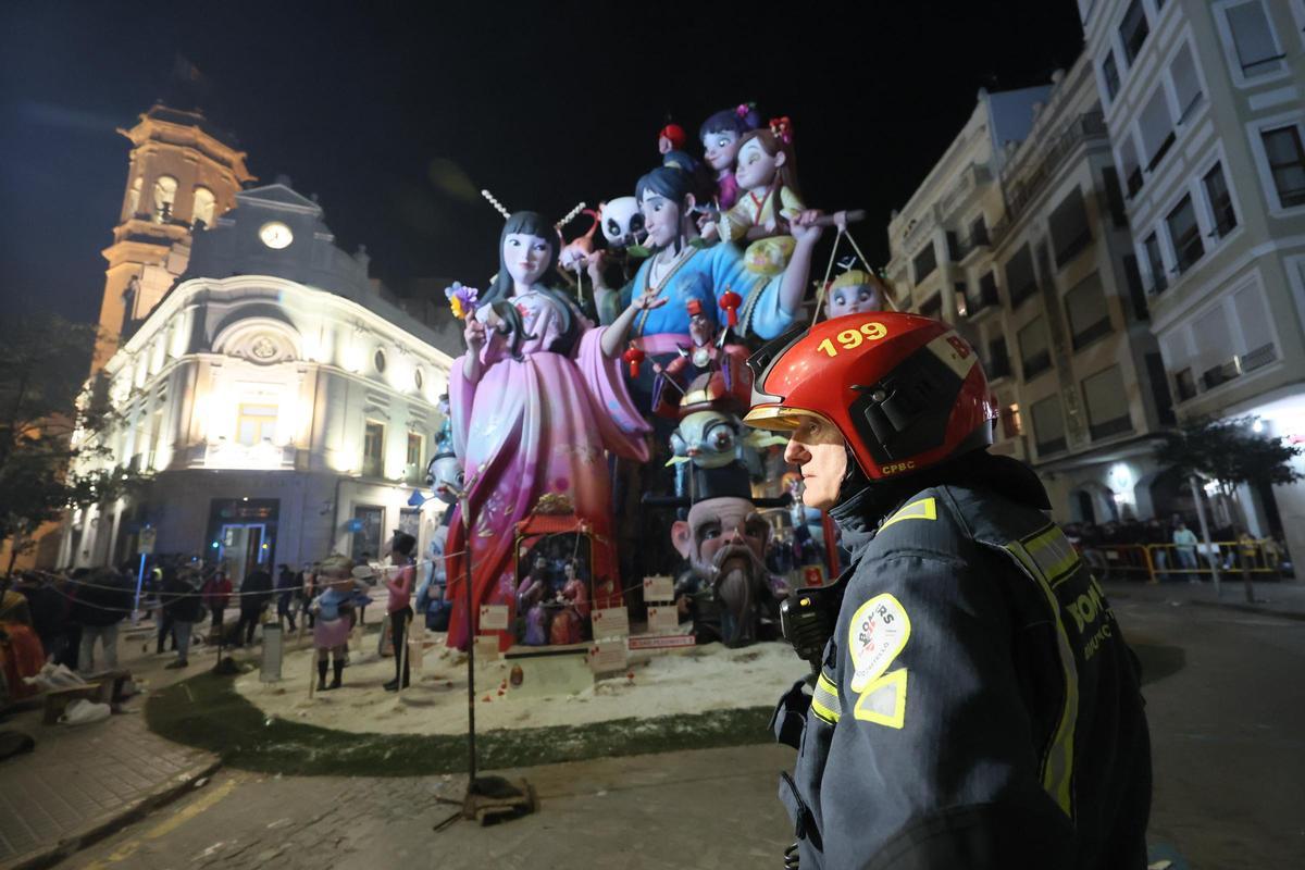 Emotiva Cremà de las Fallas de Burriana 2026