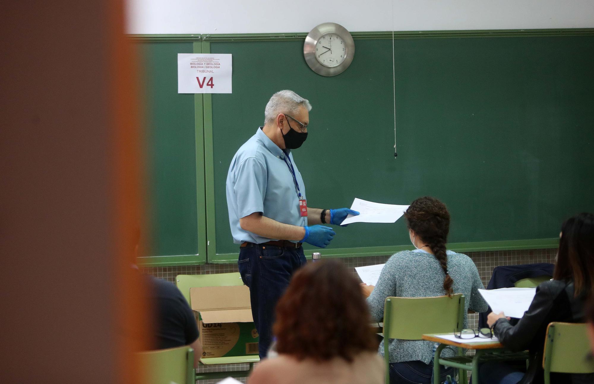 Así ha sido el examen de oposiciones a maestros de secundaria en el IES de Benicalap