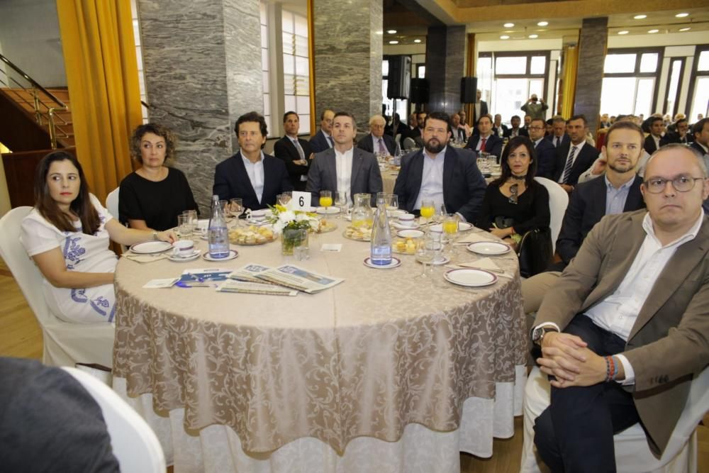 Participantes en el "Encuentro de Líderes"