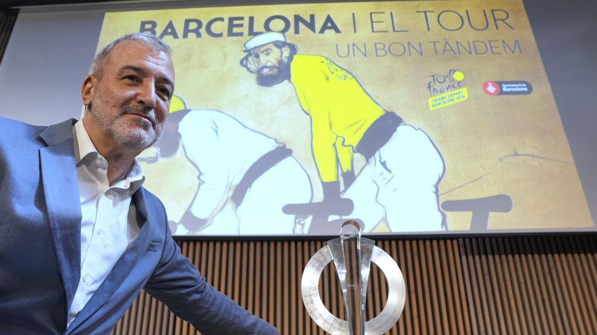 El alcalde de Barcelona, Jaume Collboni, durante el acto en el que han presentado el trofeo del Tour de Francia y anunciado novedades relacionadas con el Grand Départ Barcelona 2026, la salida del Tour que acogerá la capital catalana.