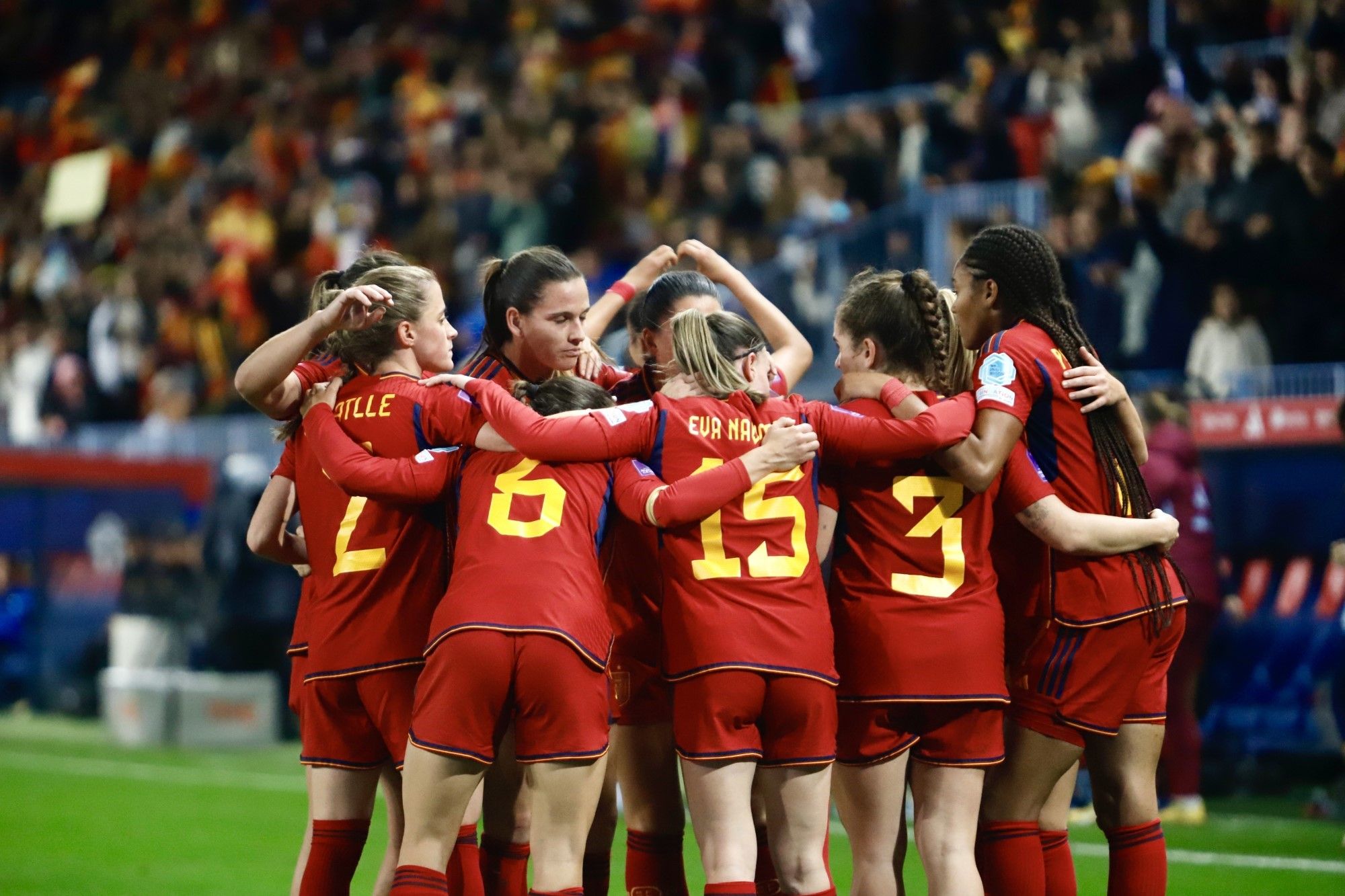 La victoria de la selección femenina de fútbol ante Suecia en La Rosaleda, en imágenes