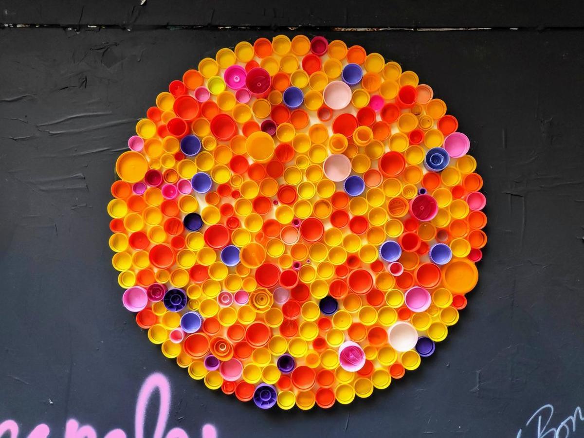 Art urbà al carrer de Blai de Barcelona. Fotografia del lector Pere Guiu.