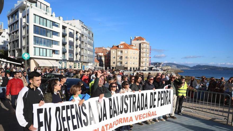 Piden a Patrimonio la «catalogación» de la balaustrada de piedra de Silgar, en Sanxenxo