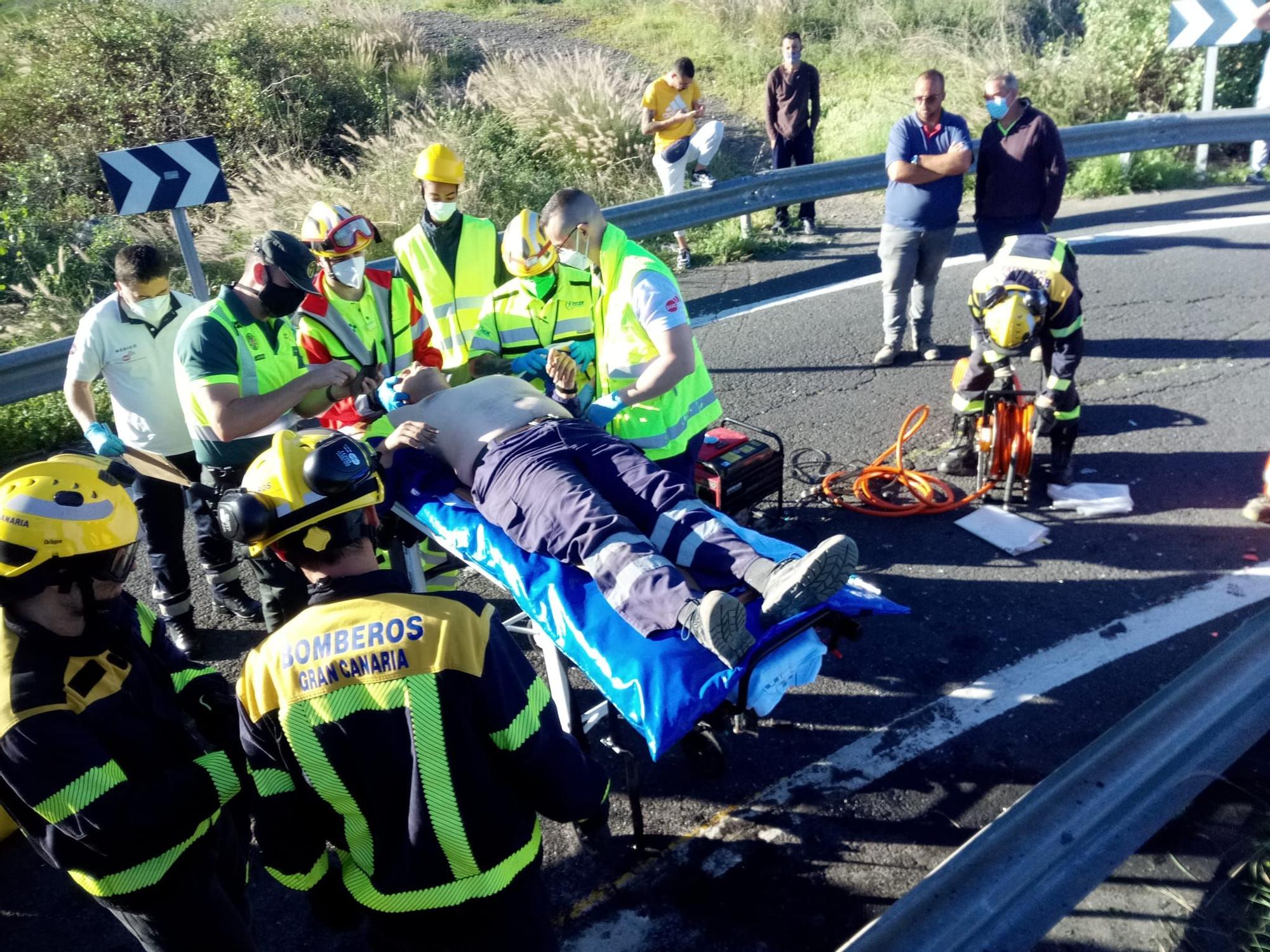 Vuelca un camión en Arucas