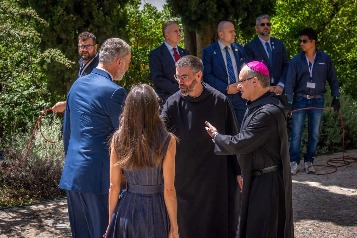 Los reyes Felipe y Letizia visitan Montserrat