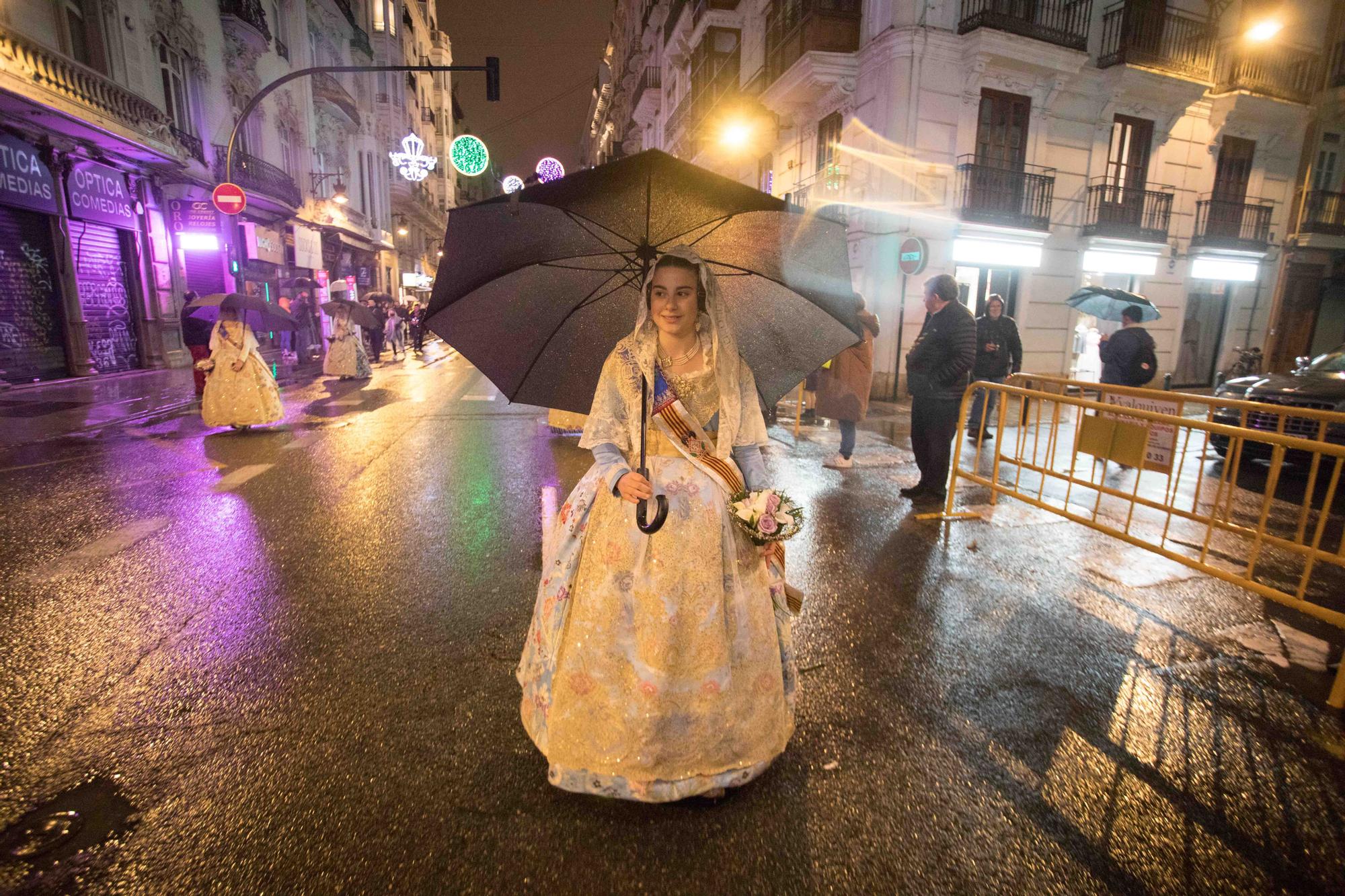 La fallera mayor infantil llega a la Mare de Déu