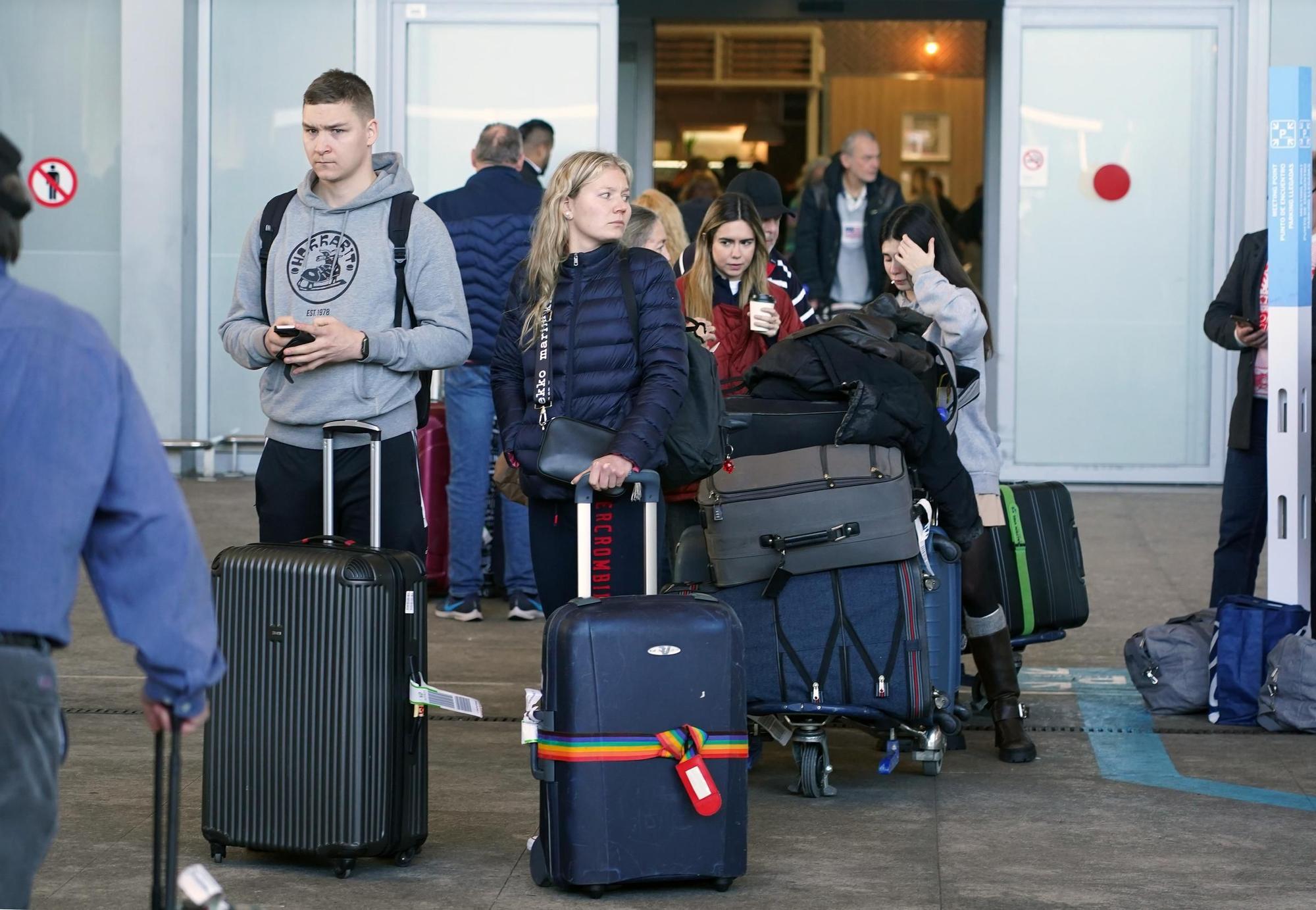El aeropuerto de Málaga vive su día de mayor actividad de Navidad
