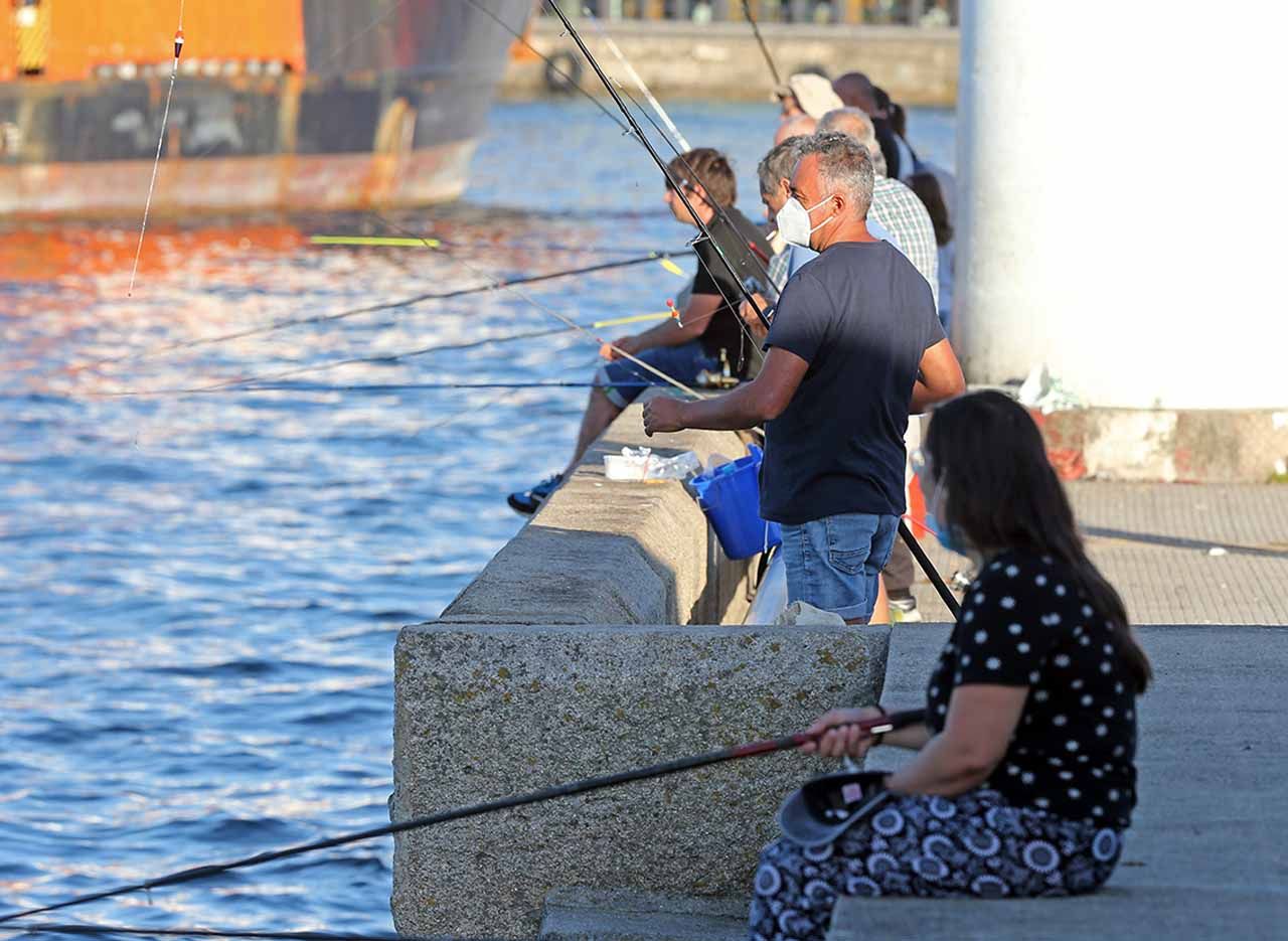 Pescadores deportivos en Vigo