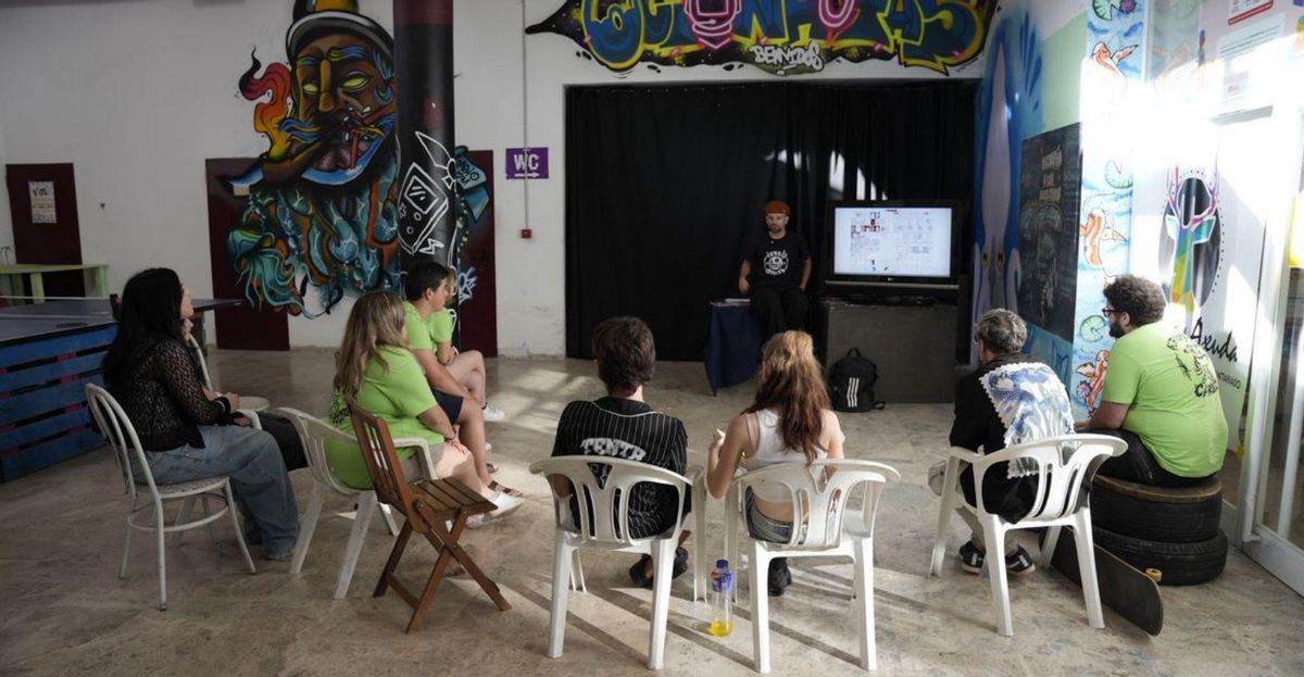 Grafitis, batallas de freestyle, skate y talleres toman A Estrada