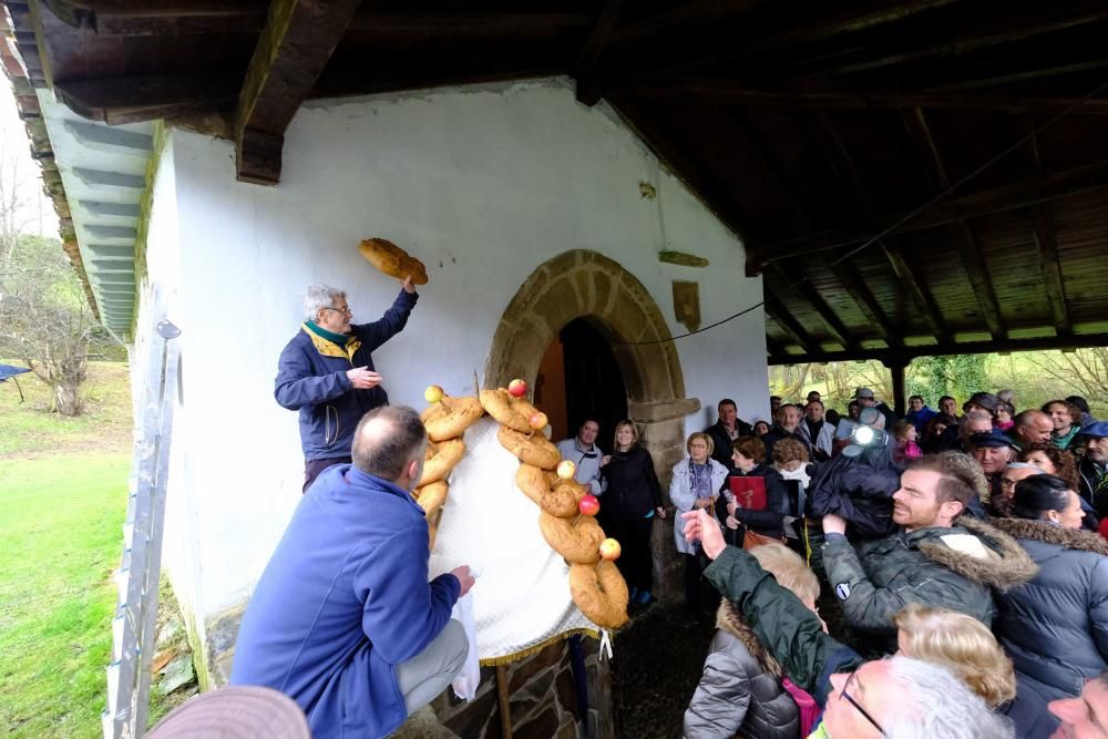 Romería de La Flor en Lena