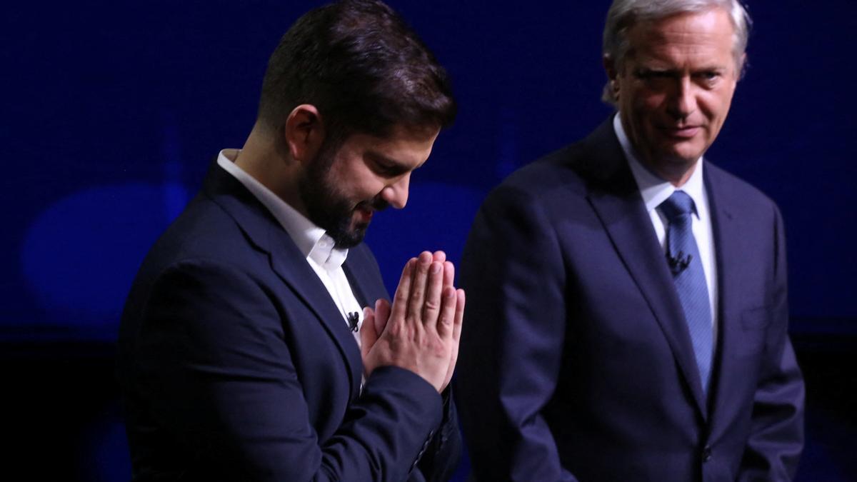 Gabriel Boric y José Antonio Kast, protagonistas del debate presidencial chileno.