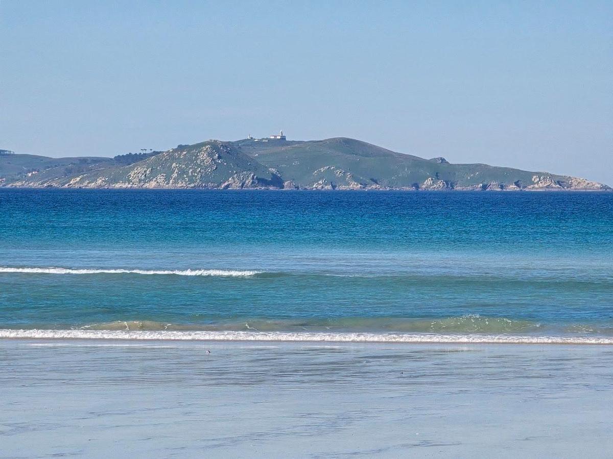 La radiante imagen que ofreció estos días la playa de A Lanzada, durante la llamativa bajamar.