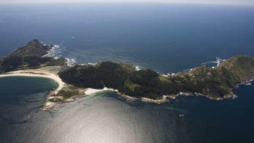 Vista aérea de las Islas Cíes. // Cedida