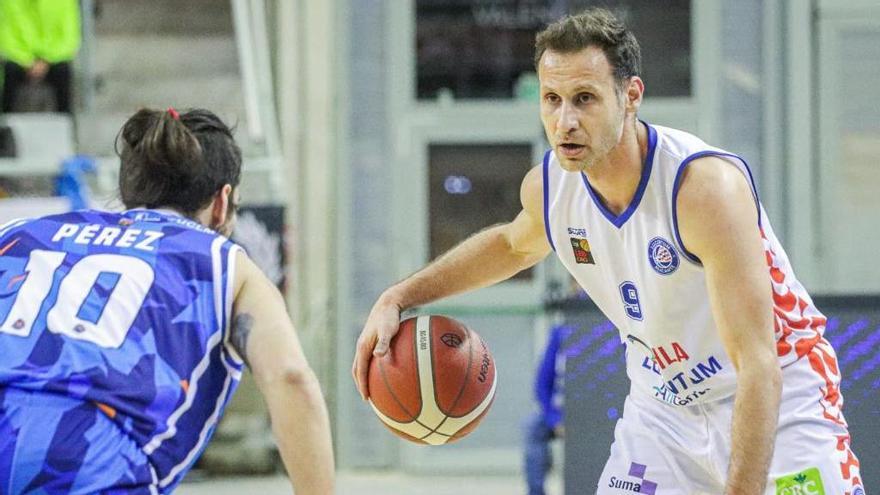 Pedro Llompart, en un partido con el HLA Alicante de LEB Oro