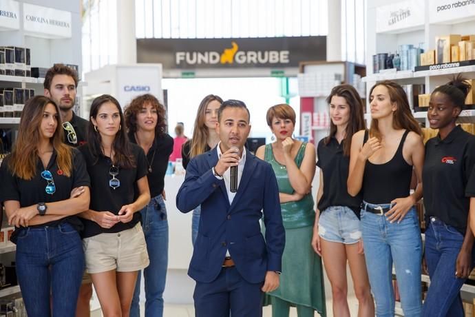 Moda Baño de Gran Canaria se entrega al casting de maniquíes con el guardia civil Jorge Pérez, Goicoechea y Viiperi