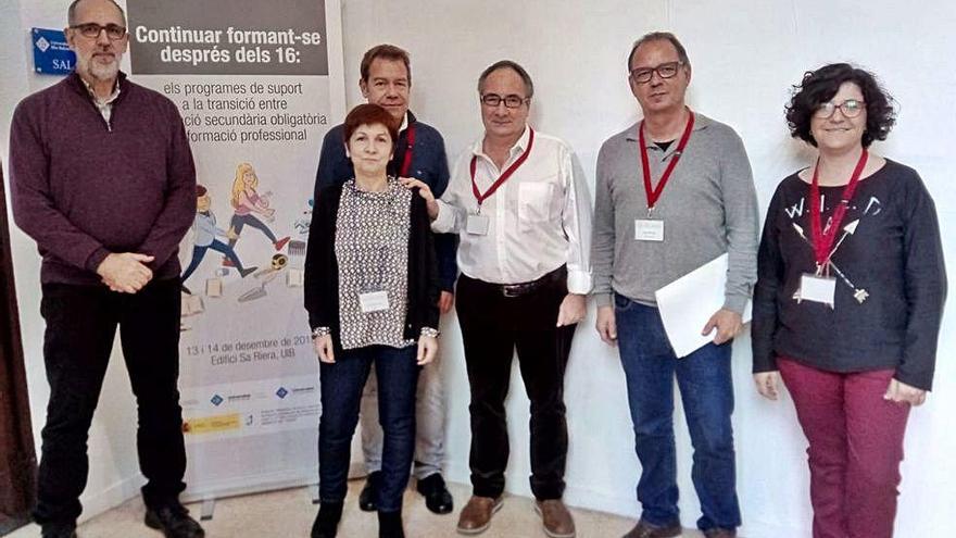 Francesca Salvà (c) junto a los expertos europeos que ayer explicaron sus programas en la UIB.