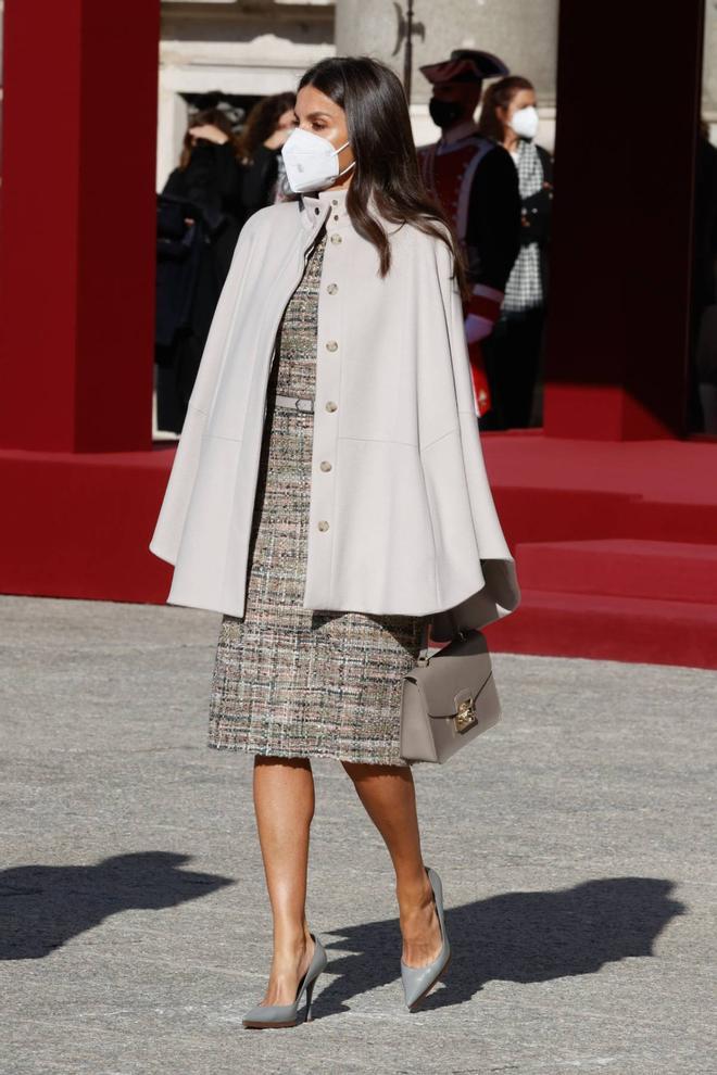 Doña Letizia recibe con honores militares al presidente de Italia