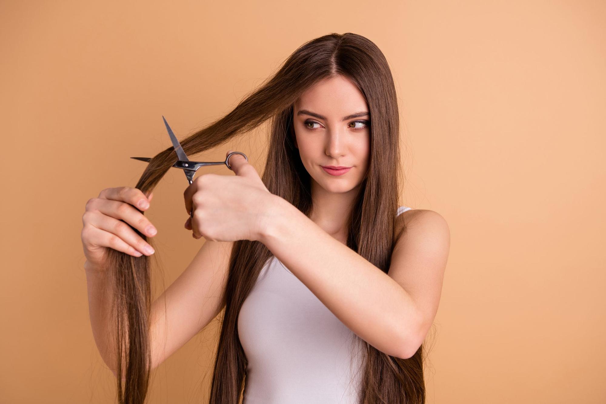 Regla del 5,5 centímetros para cortarse el pelo