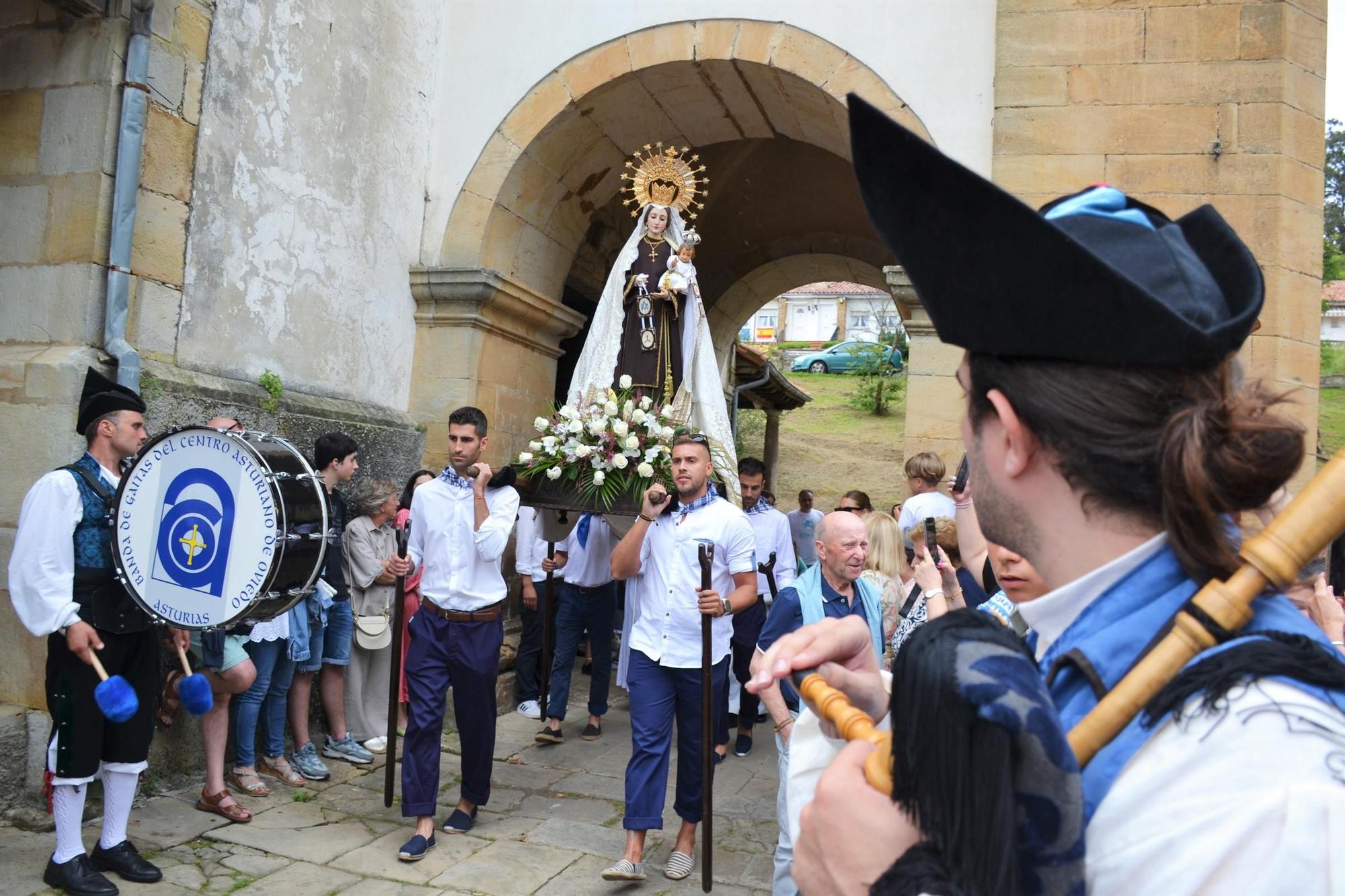 Lastres celebró la Virgen del Carmen
