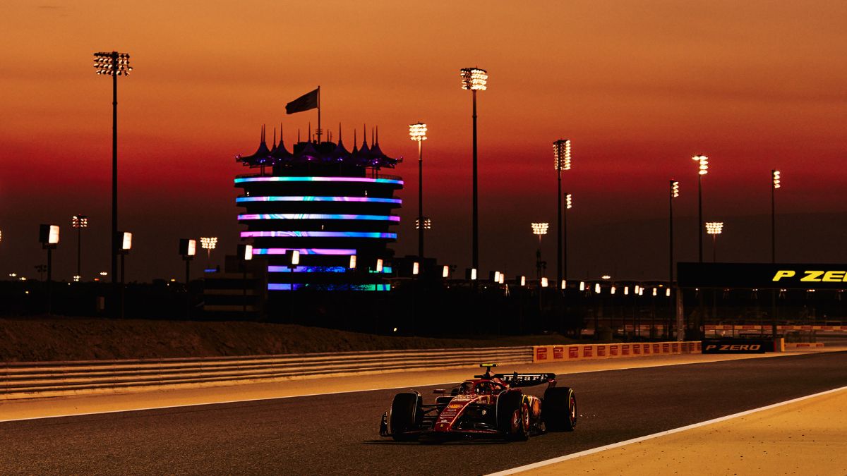 Viernes en Catar - Aston Martin vuela con Fernando Alonso