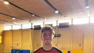Álex Tur, volantista de Ibiza, firma un doblete de oro en El Campello
