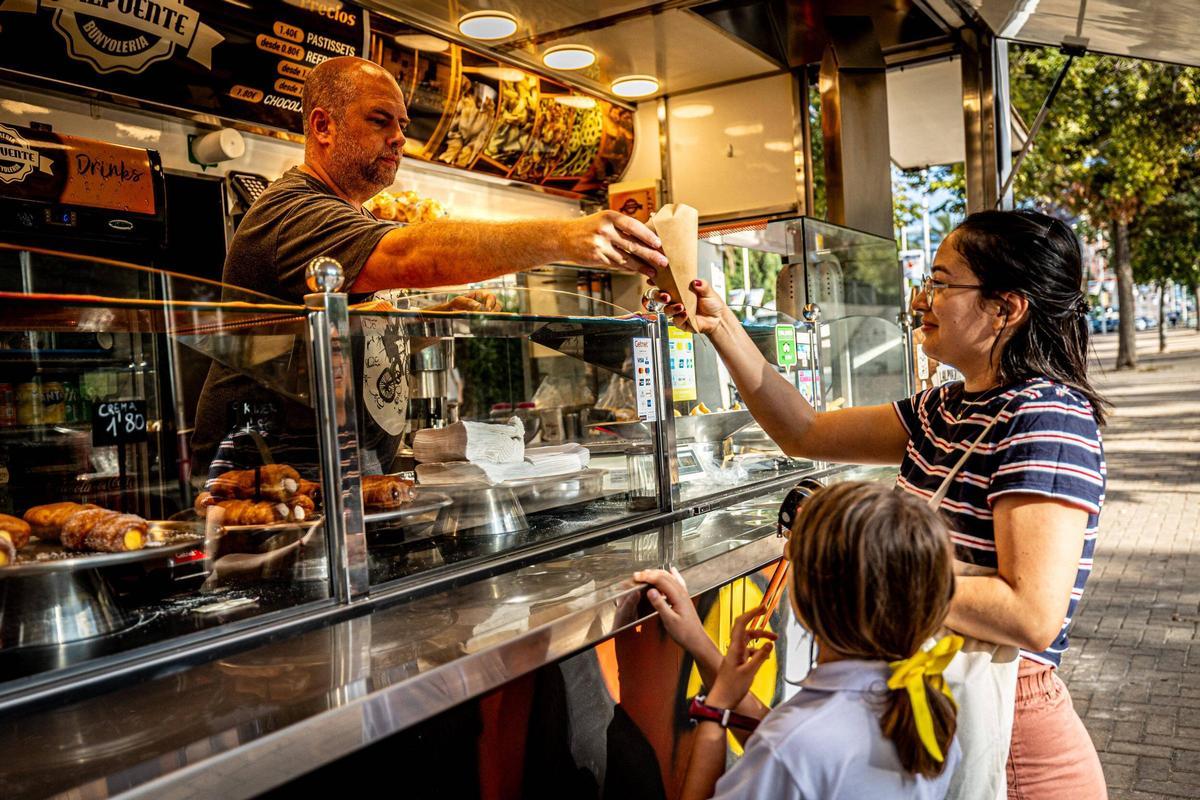 Reabre en Barcelona la churrería más viral de TikTok