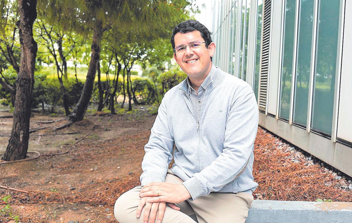 El coordinador de Máster en Investigación en Cerebro y Conducta, Alfonso Roberto Barrós.