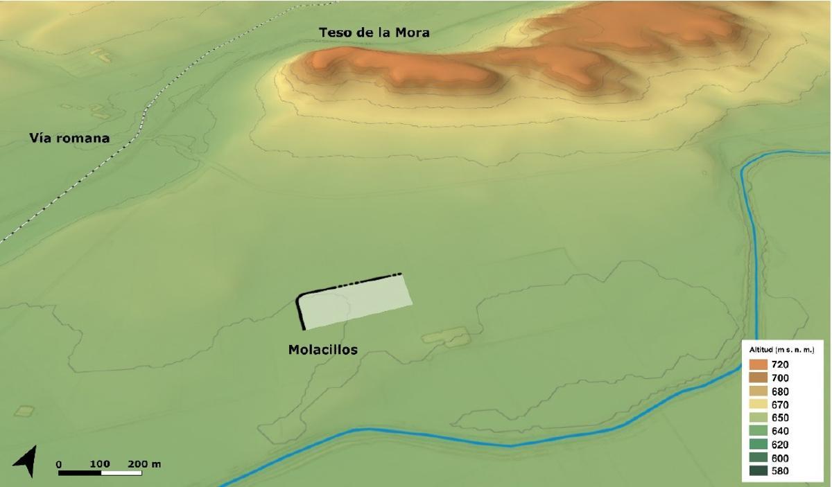 Relación del campamento descubierto en Molacillos con el Teso de la Mora