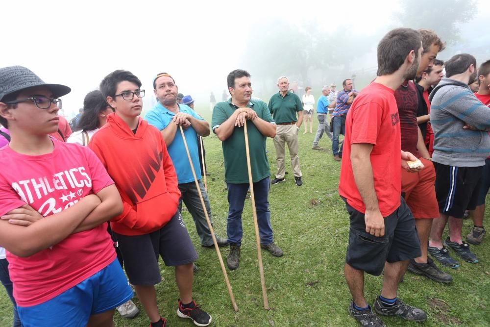 Fiesta del Pastor en el lago Enol