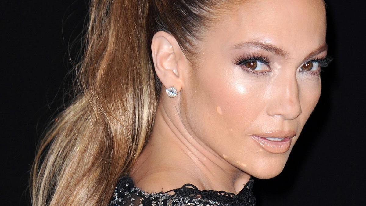 Copiar el peinado de Jennifer Lopez es fácil si su estilista te chiva el paso a paso en Instragram