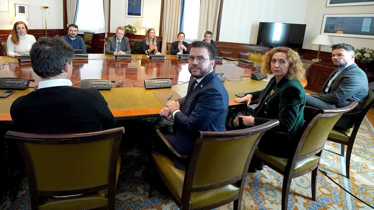 Aragonés avisa: "Si pretendes que tu socio de legislatura te siga dando apoyo tienes que tomar decisiones"
