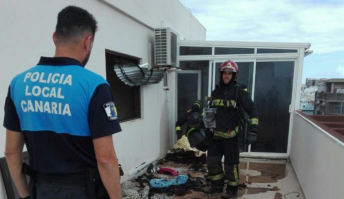 Incendio en un ático de Arenales