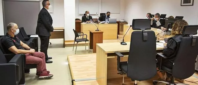 Benidorm pagará 25.700 euros a un exedil del PP tras ser absuelto por la filtración de un examen