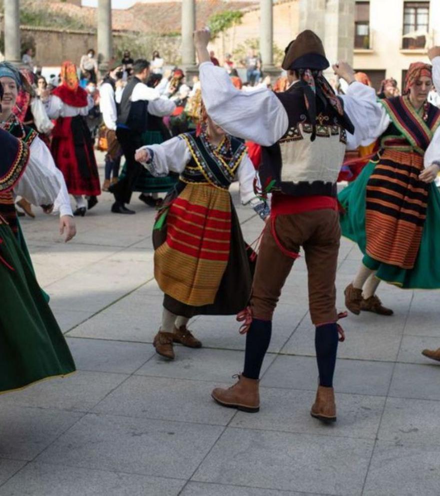 Día Internacional de la Danza en la Plaza Mayor (APLAZADO)